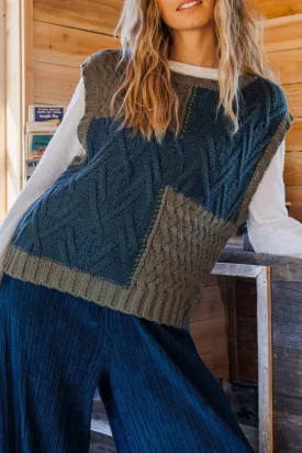 COLOR BOCK CABLE SWEATER VEST